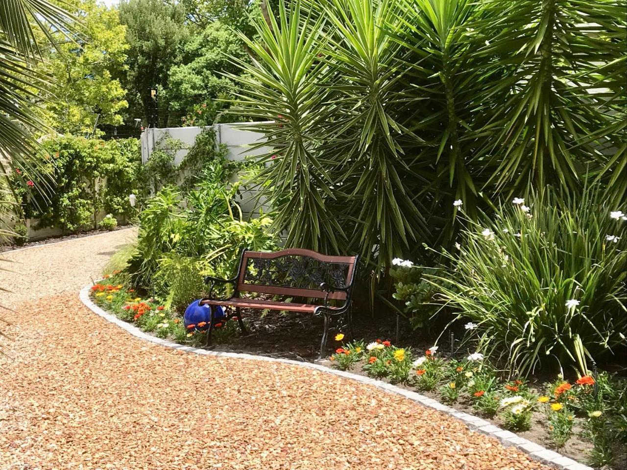 Grenadilla (Adults Only) Apartment Constantia Bagian luar foto