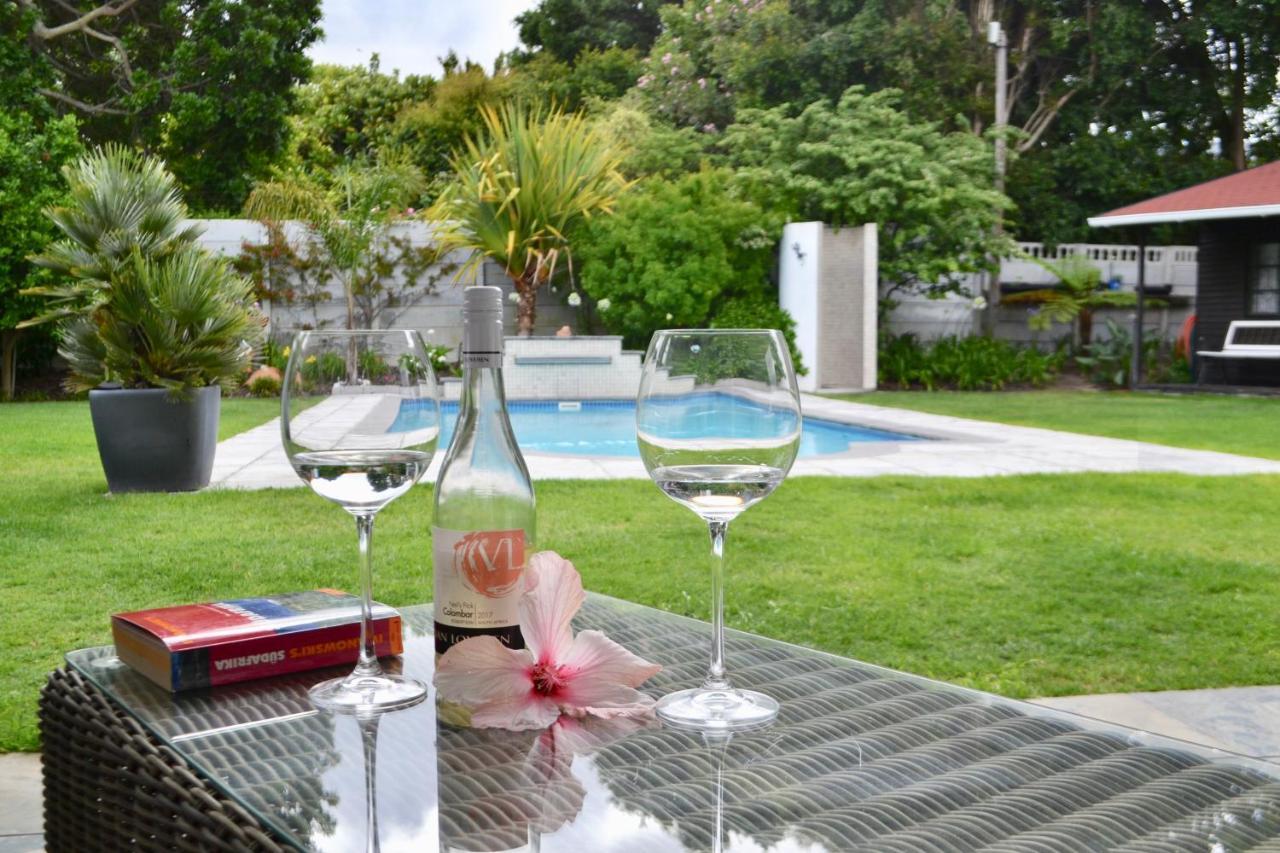 Grenadilla (Adults Only) Apartment Constantia Bagian luar foto