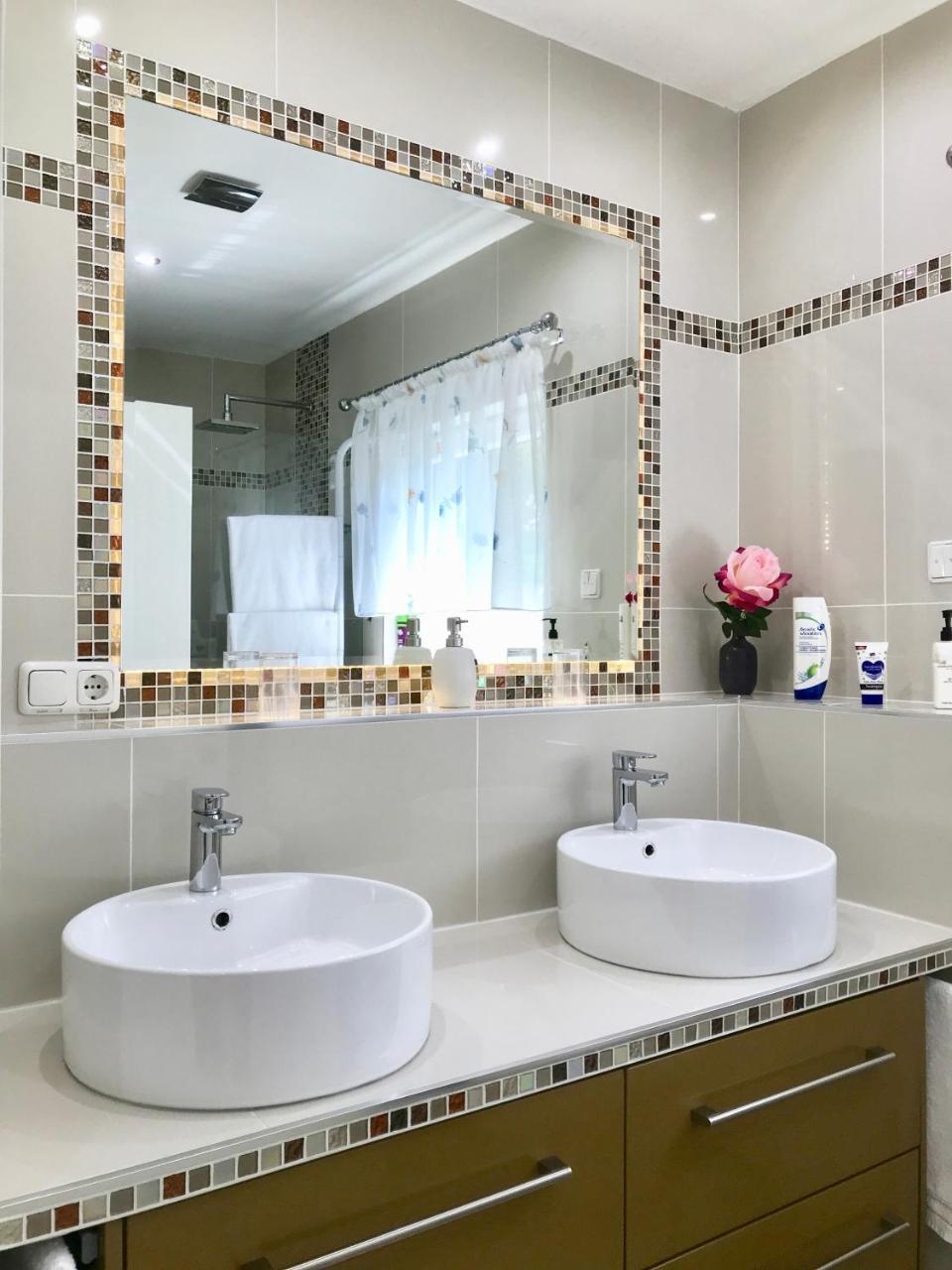 Grenadilla (Adults Only) Apartment Constantia Bagian luar foto